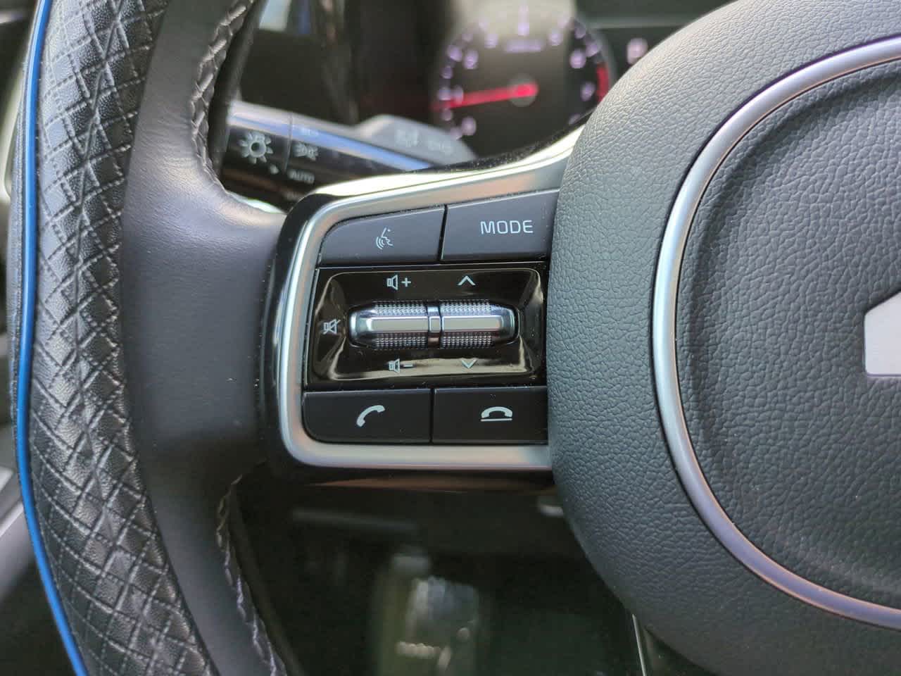 Thumbnail: 2022 Kia Sorento - 24