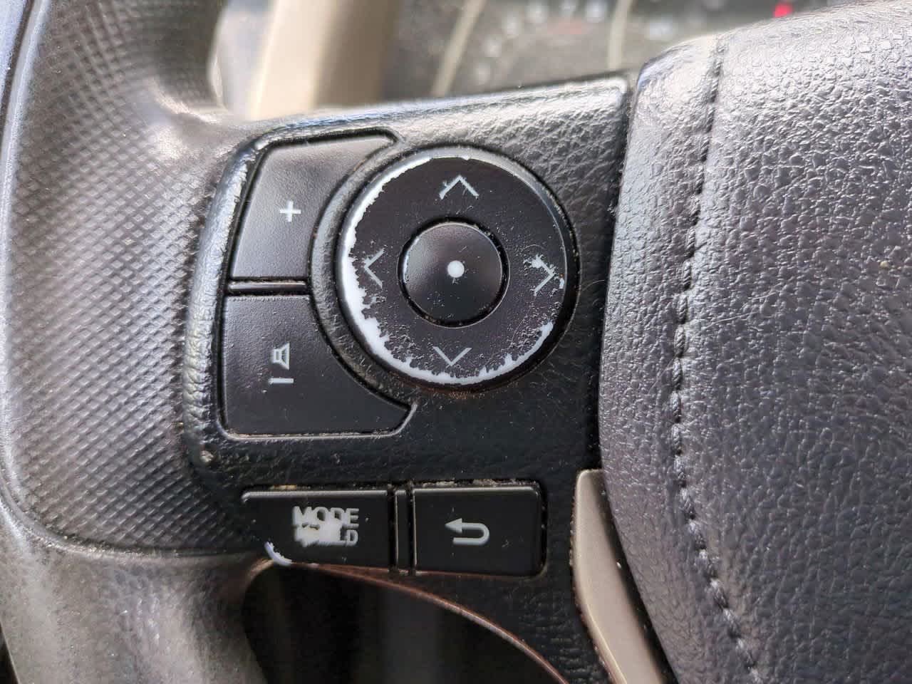 Thumbnail: 2014 Toyota RAV4 - 22