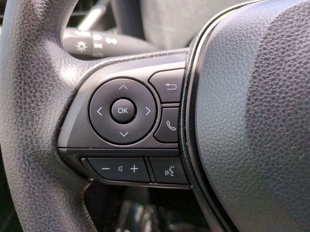 2025 Toyota Corolla LE 22