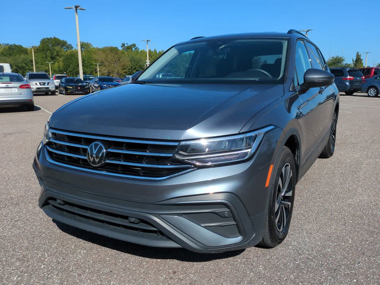 Thumbnail: 2024 Volkswagen Tiguan - 2