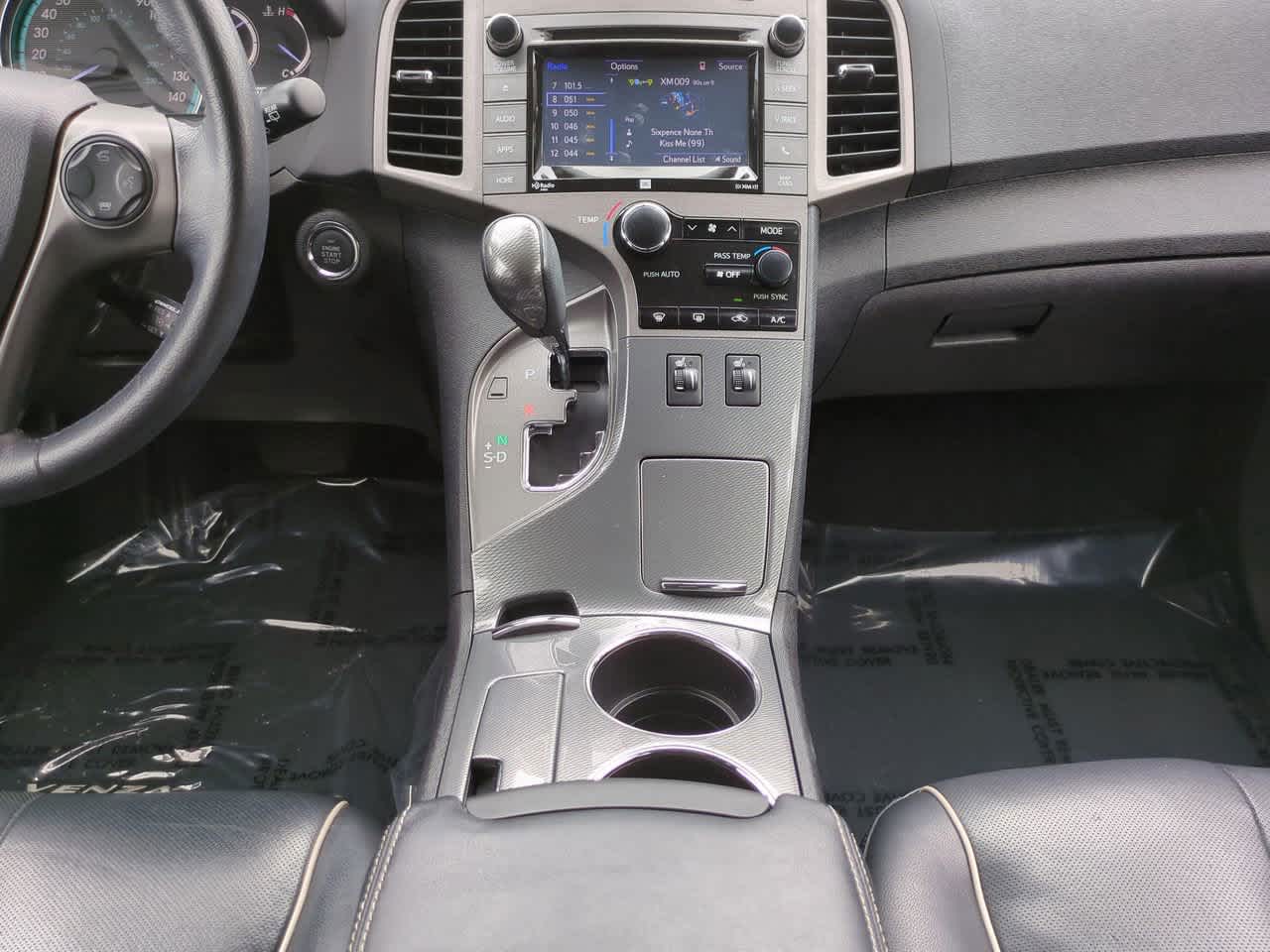Thumbnail: 2015 Toyota Venza - 18