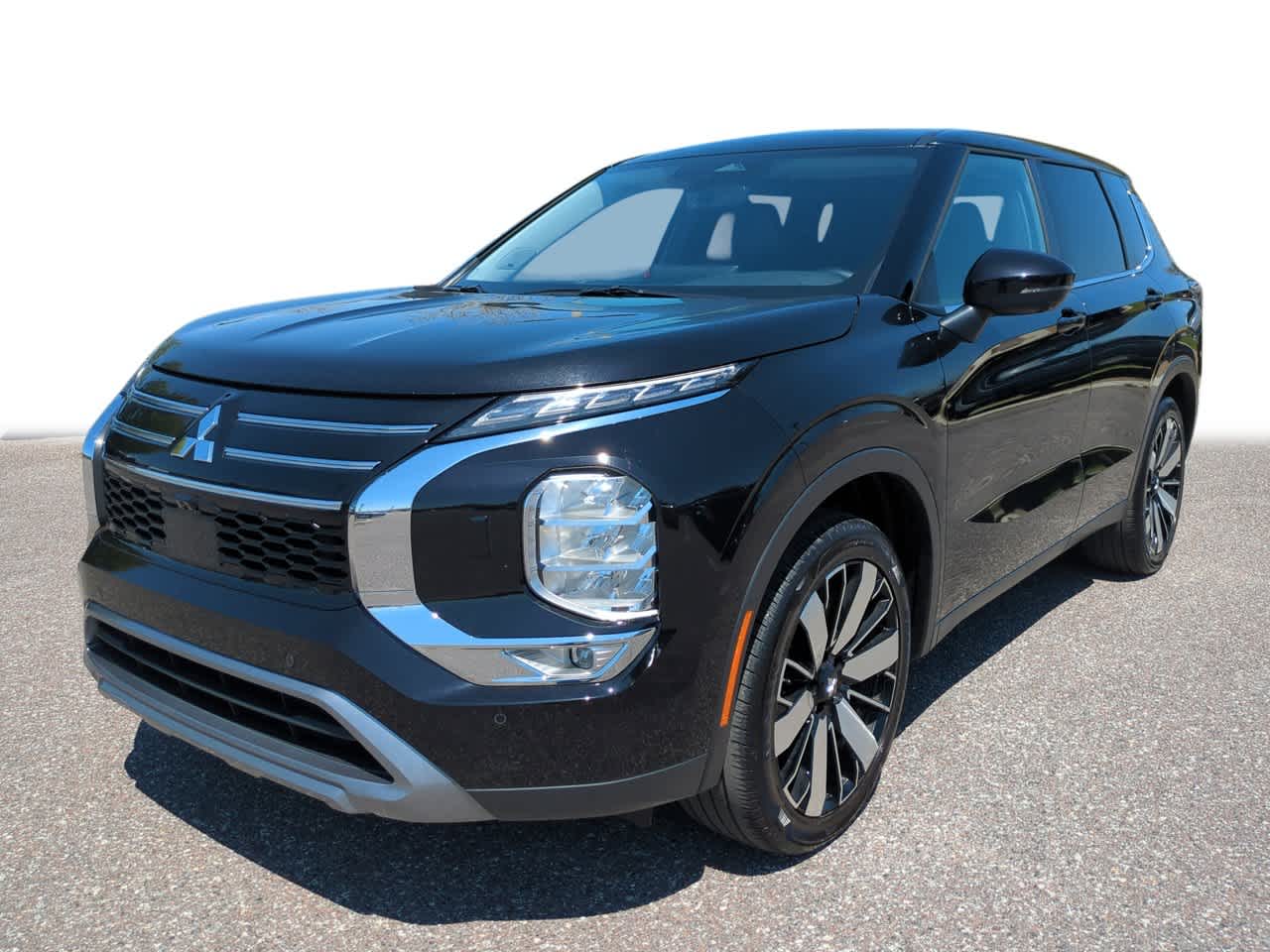 Thumbnail: 2025 Mitsubishi Outlander - 1