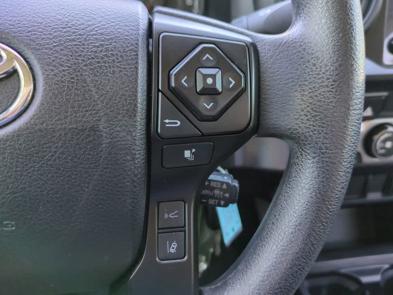 Thumbnail: 2022 Toyota Tacoma - 23