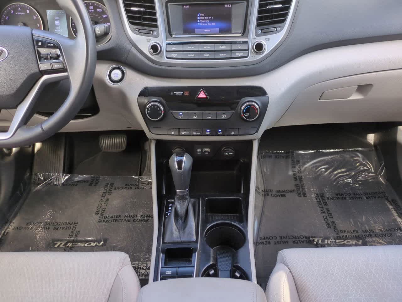 Thumbnail: 2016 Hyundai Tucson - 18