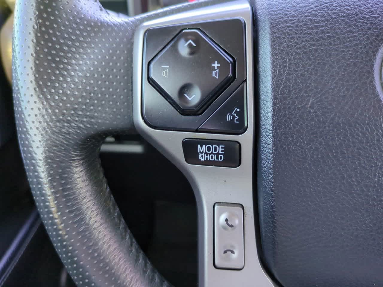 Thumbnail: 2021 Toyota 4Runner - 25