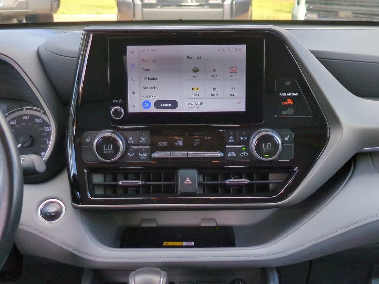 Thumbnail: 2024 Toyota Highlander - 18