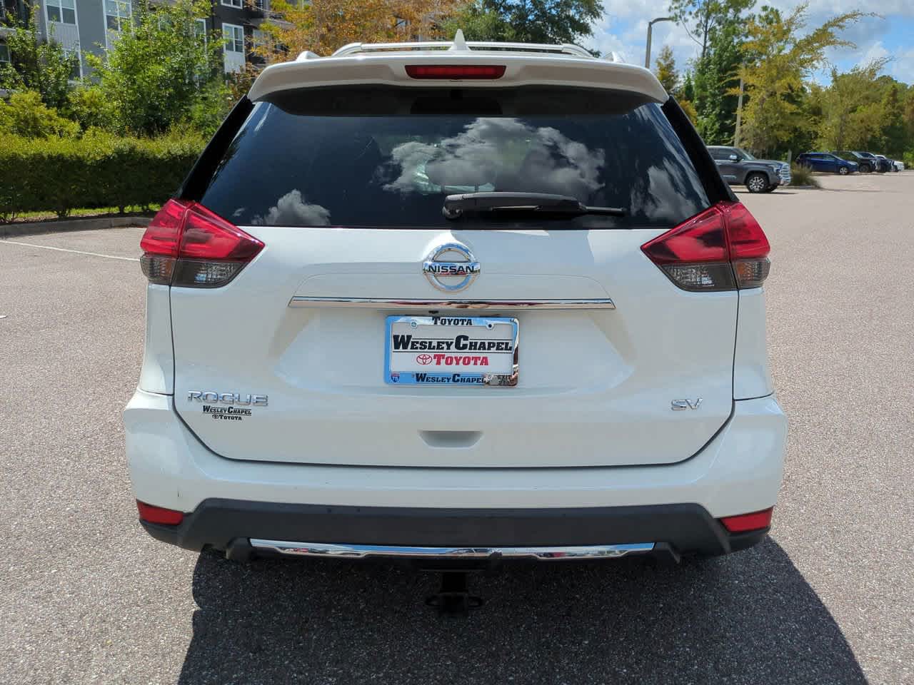 Thumbnail: 2017 Nissan Rogue - 5