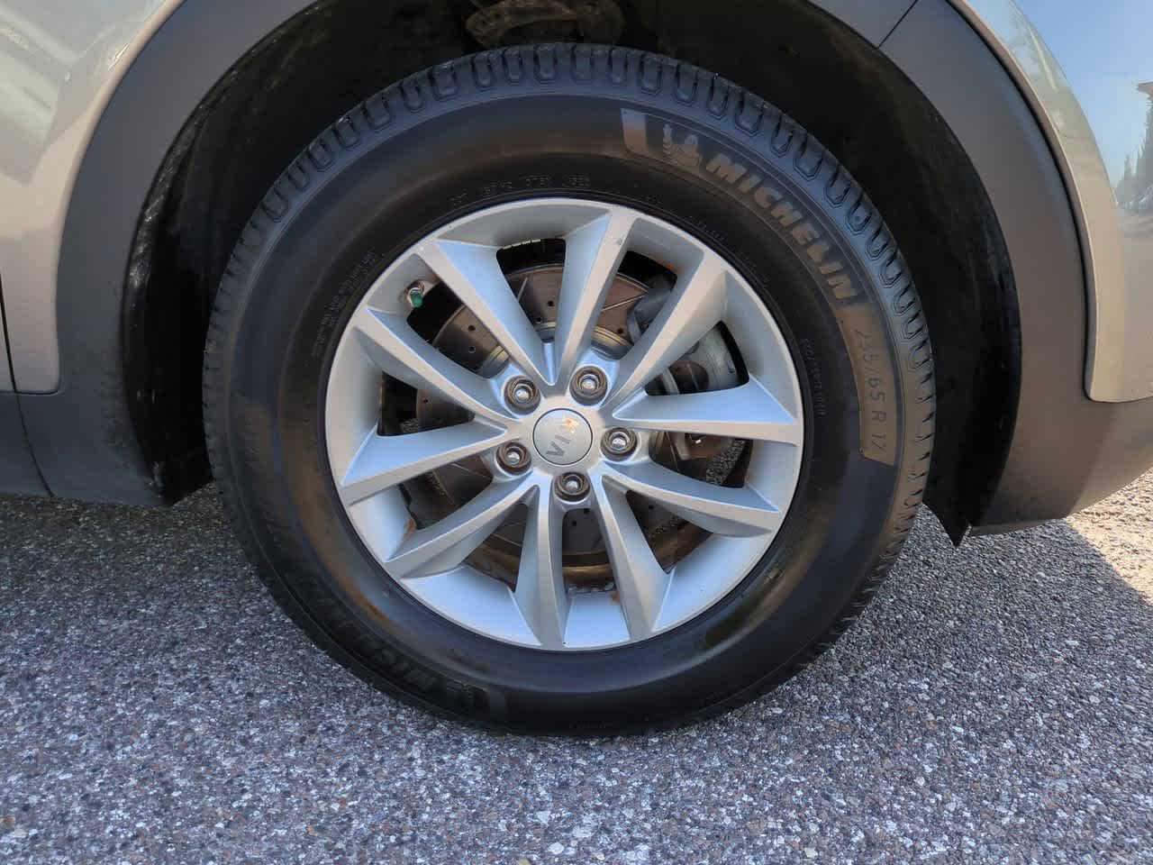 Thumbnail: 2017 Kia Sorento - 11
