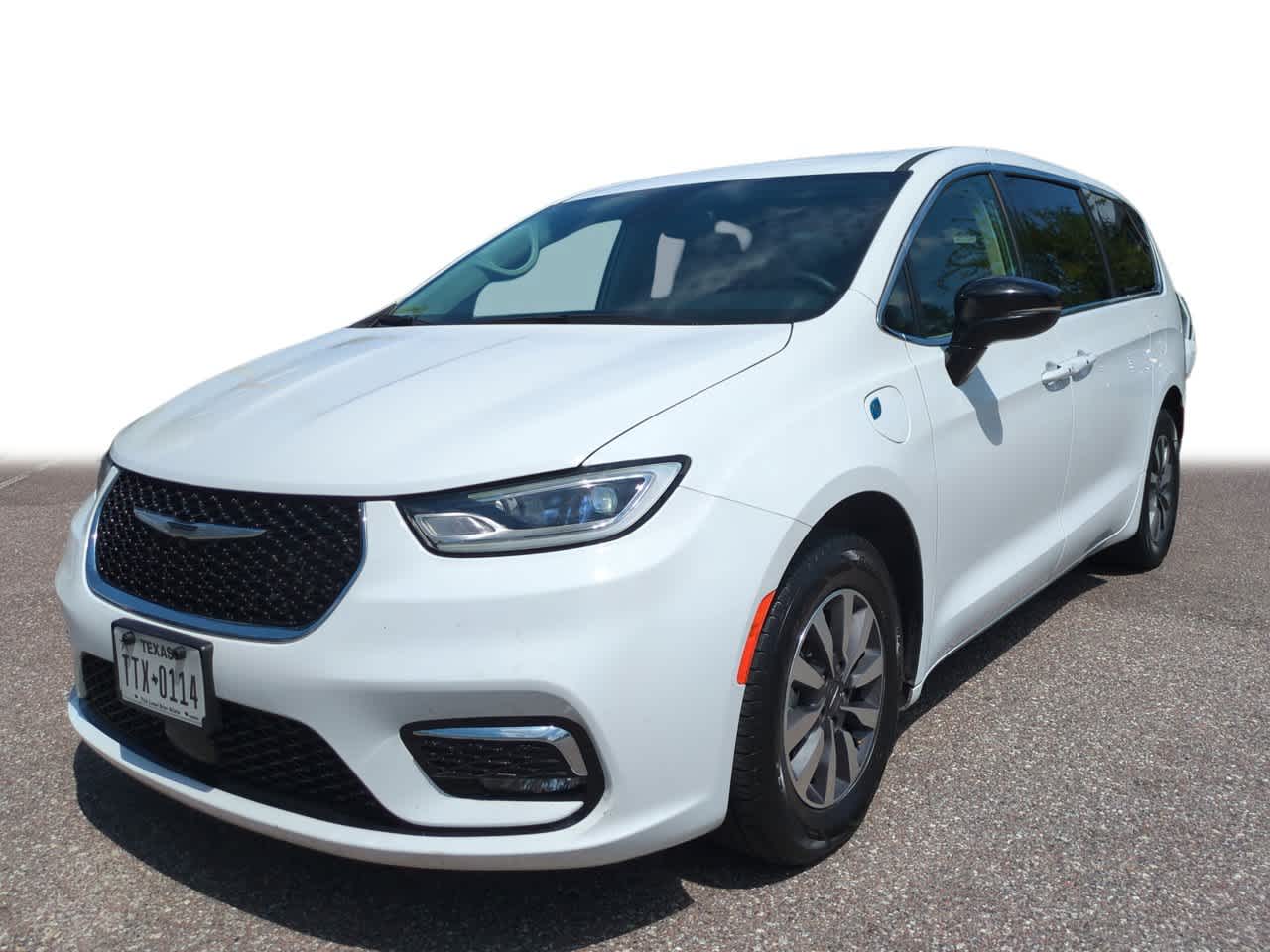 Thumbnail: 2024 Chrysler Pacifica - 1