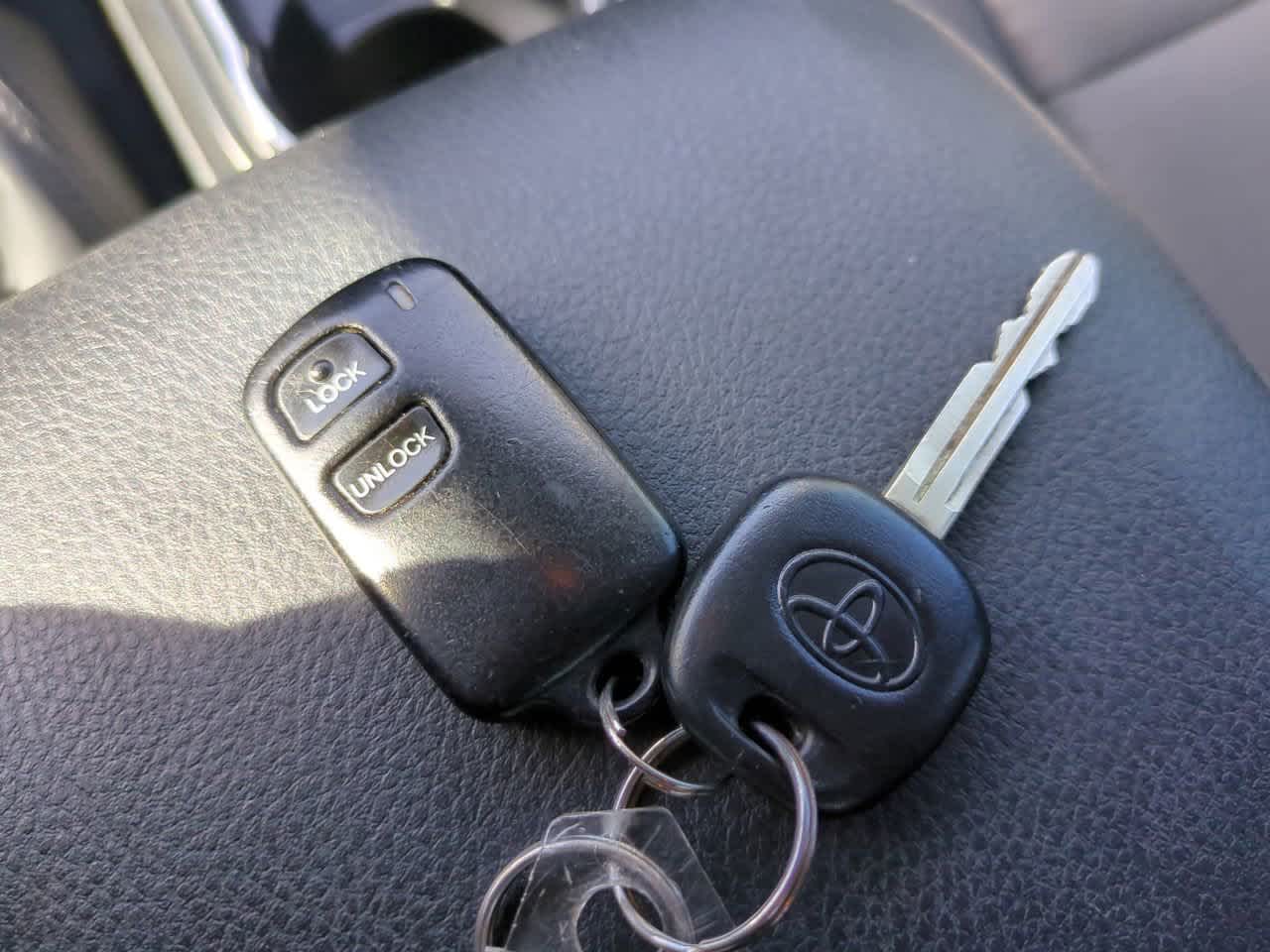 Thumbnail: 2017 Toyota Tacoma - 23