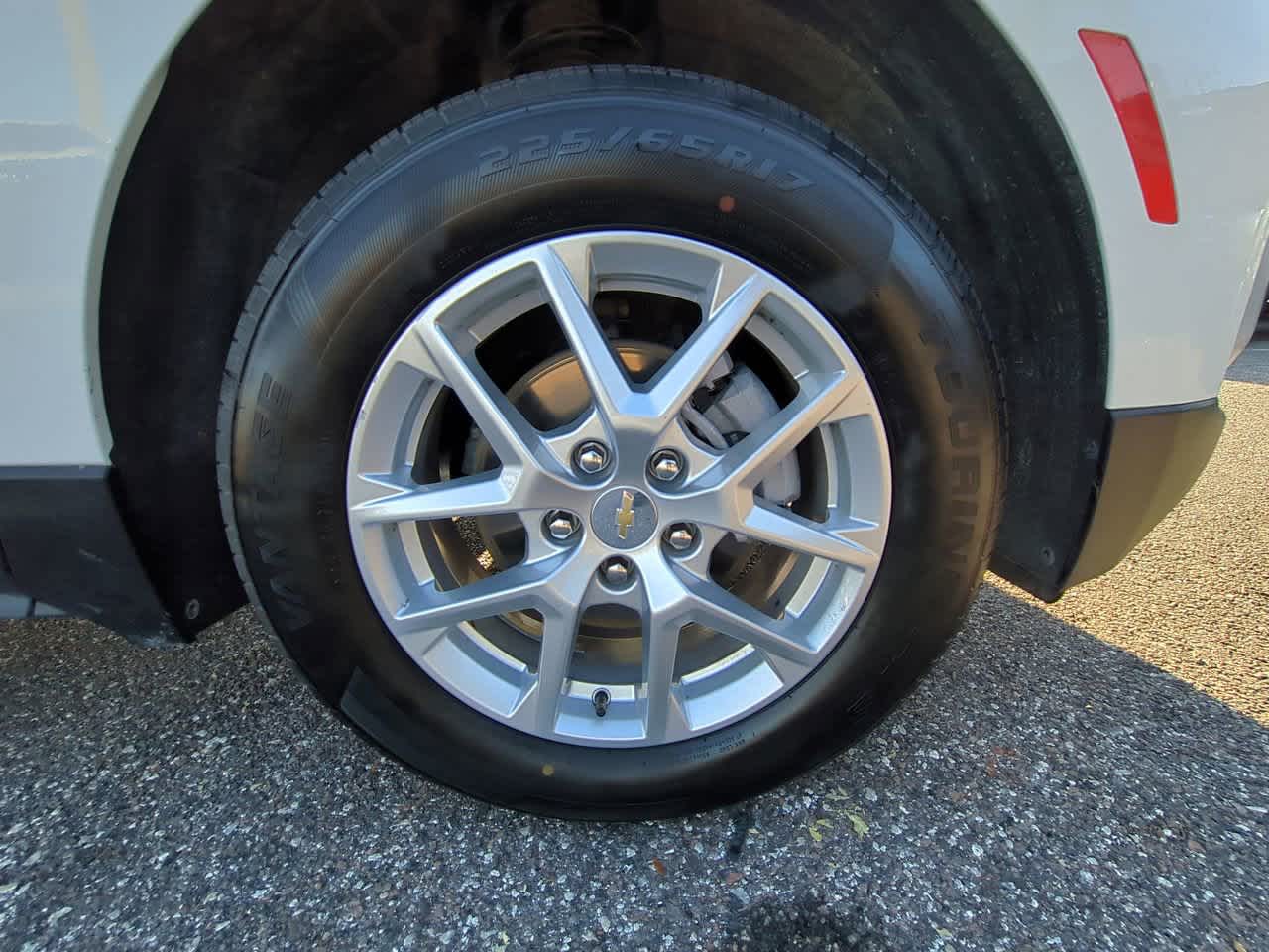 Thumbnail: 2024 Chevrolet Equinox - 11