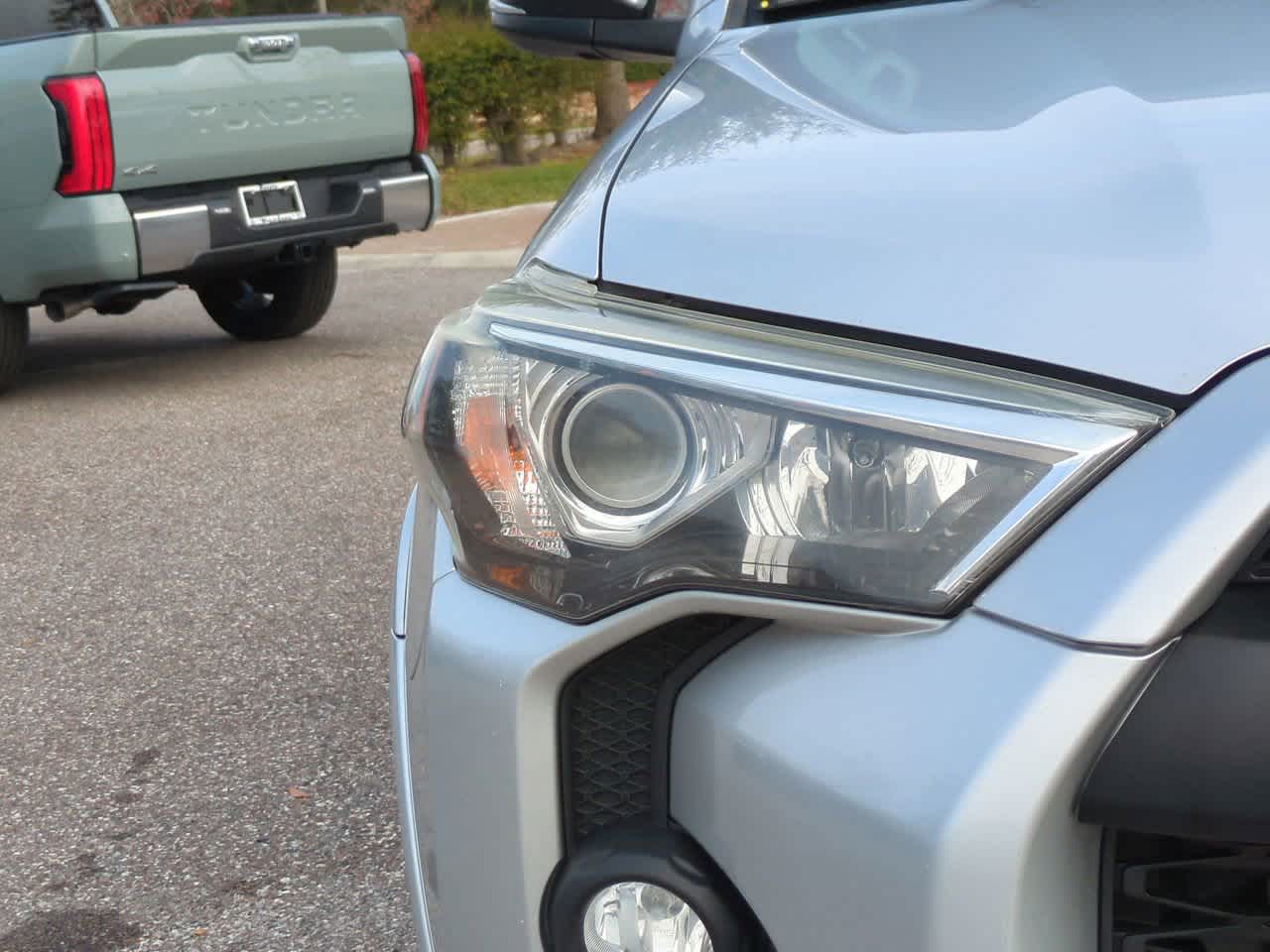 Thumbnail: 2014 Toyota 4Runner - 10