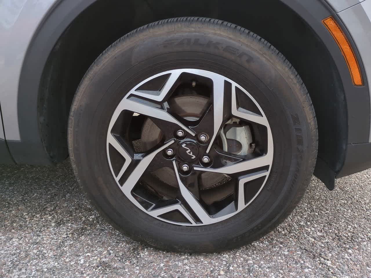 Thumbnail: 2023 Kia Sportage - 11