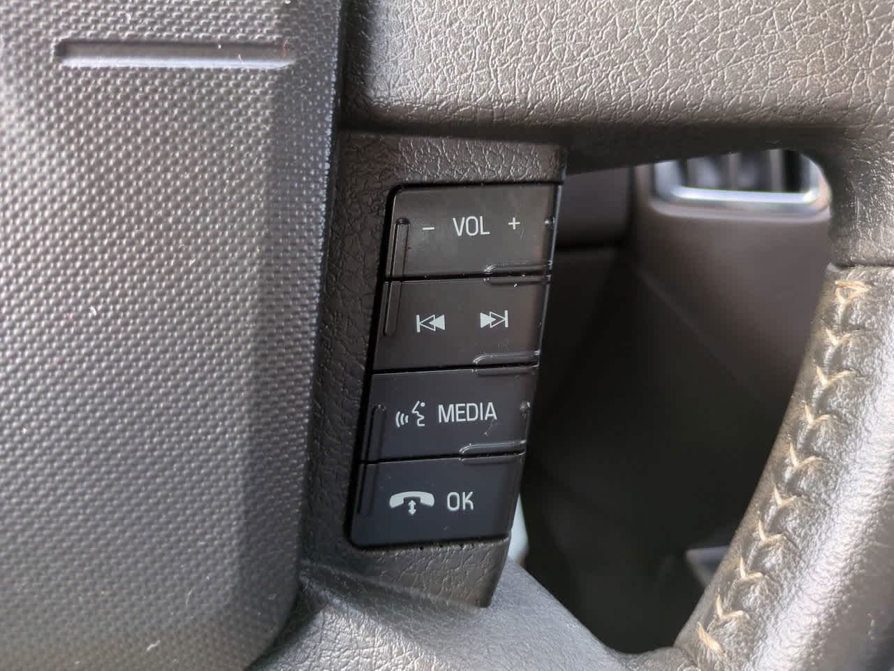 Thumbnail: 2010 Ford Edge - 22