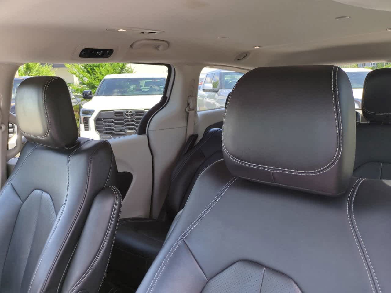 Thumbnail: 2024 Chrysler Pacifica - 8