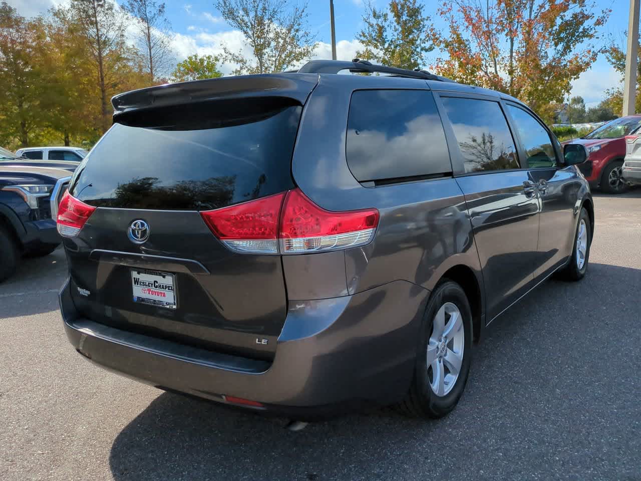 Thumbnail: 2012 Toyota Sienna - 6