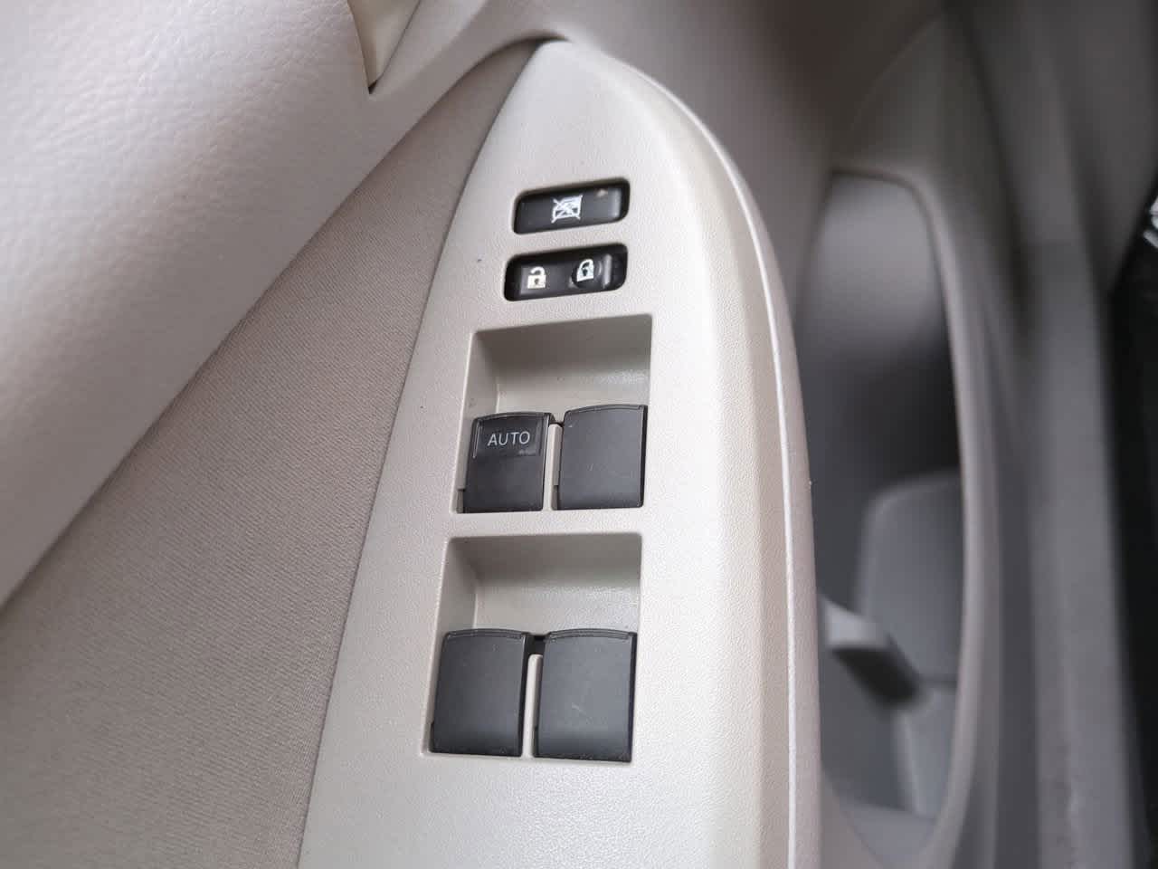 Thumbnail: 2009 Toyota Corolla - 20
