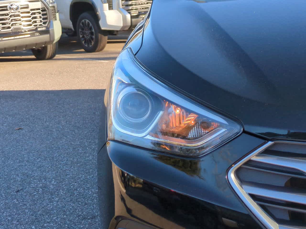 Thumbnail: 2018 Hyundai Santa Fe - 9