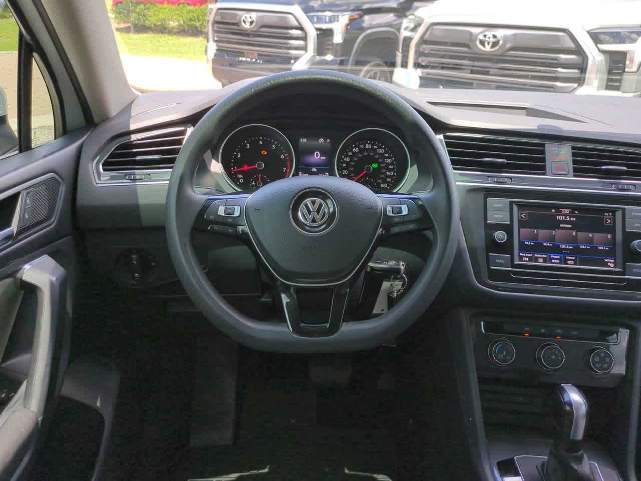 Thumbnail: 2021 Volkswagen Tiguan - 15