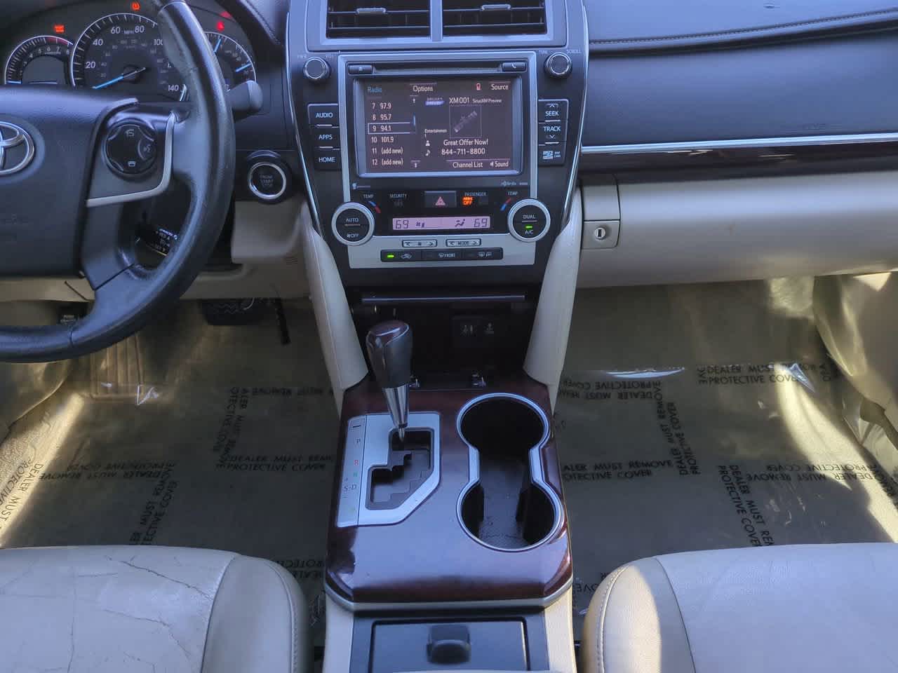 Thumbnail: 2014 Toyota Camry - 17