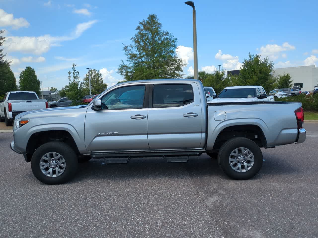 Thumbnail: 2020 Toyota Tacoma - 3