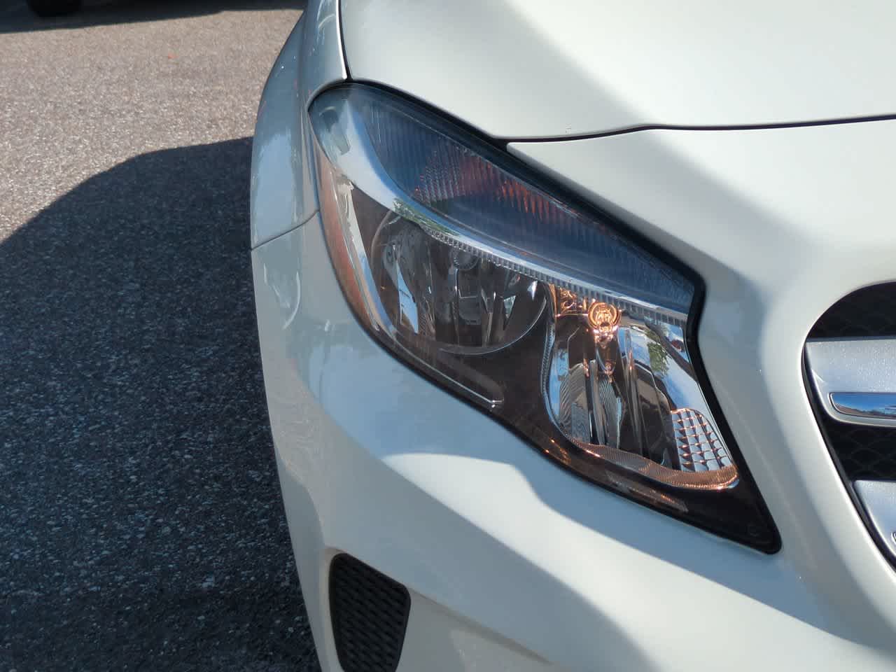 Thumbnail: 2016 Mercedes-Benz GLA - 10