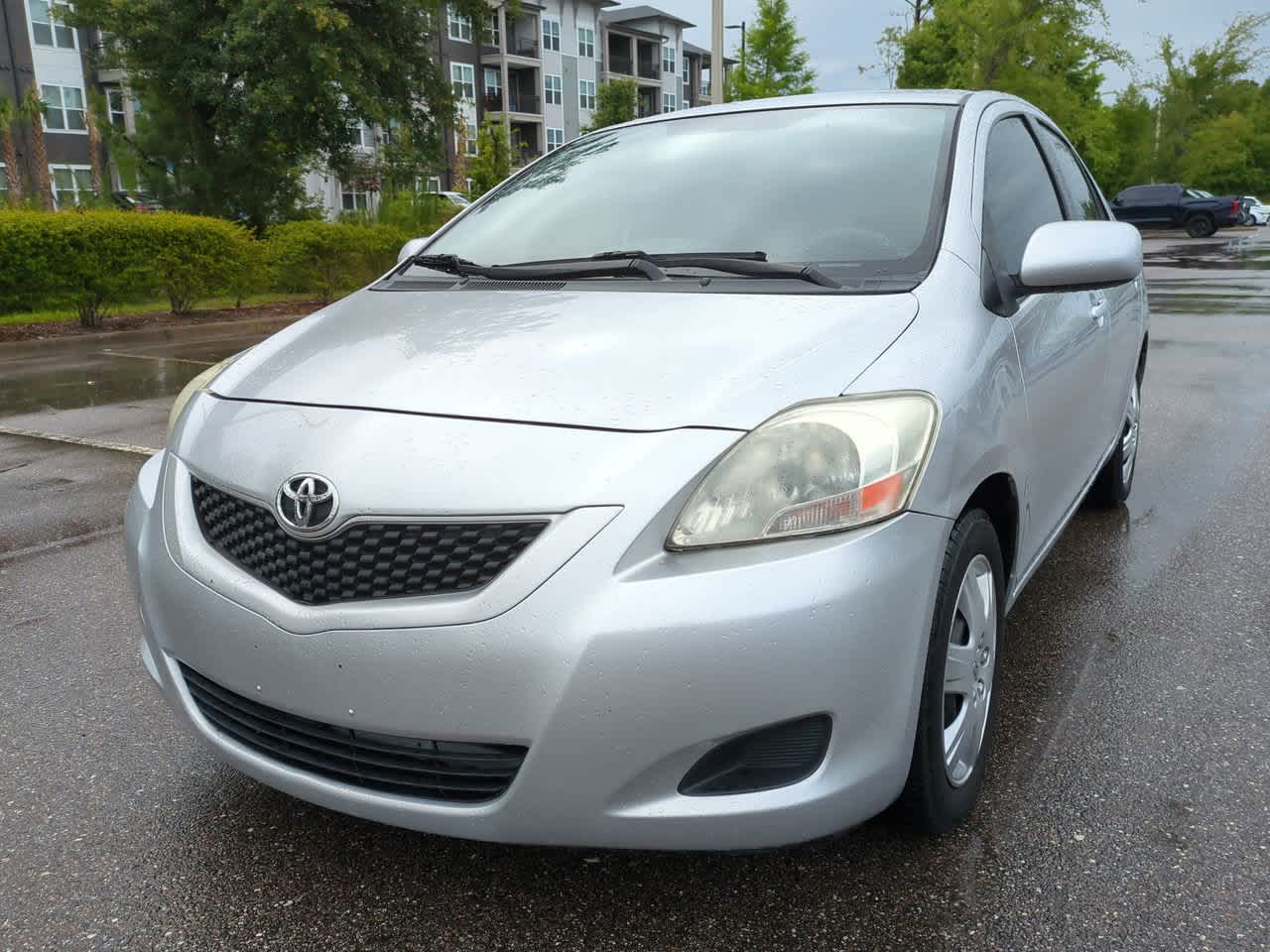 Thumbnail: 2012 Toyota Yaris - 2