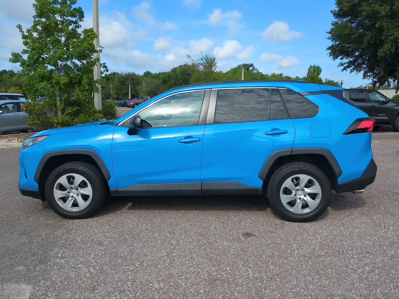 Thumbnail: 2021 Toyota RAV4 - 3