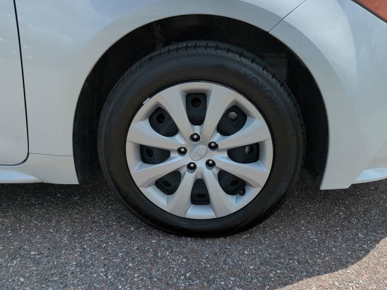 2024 Toyota Corolla LE 11