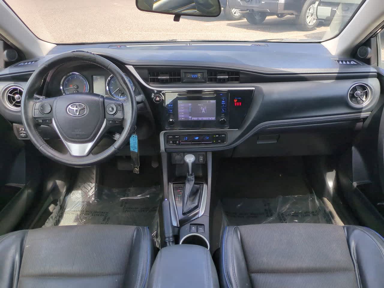 Thumbnail: 2018 Toyota Corolla - 14