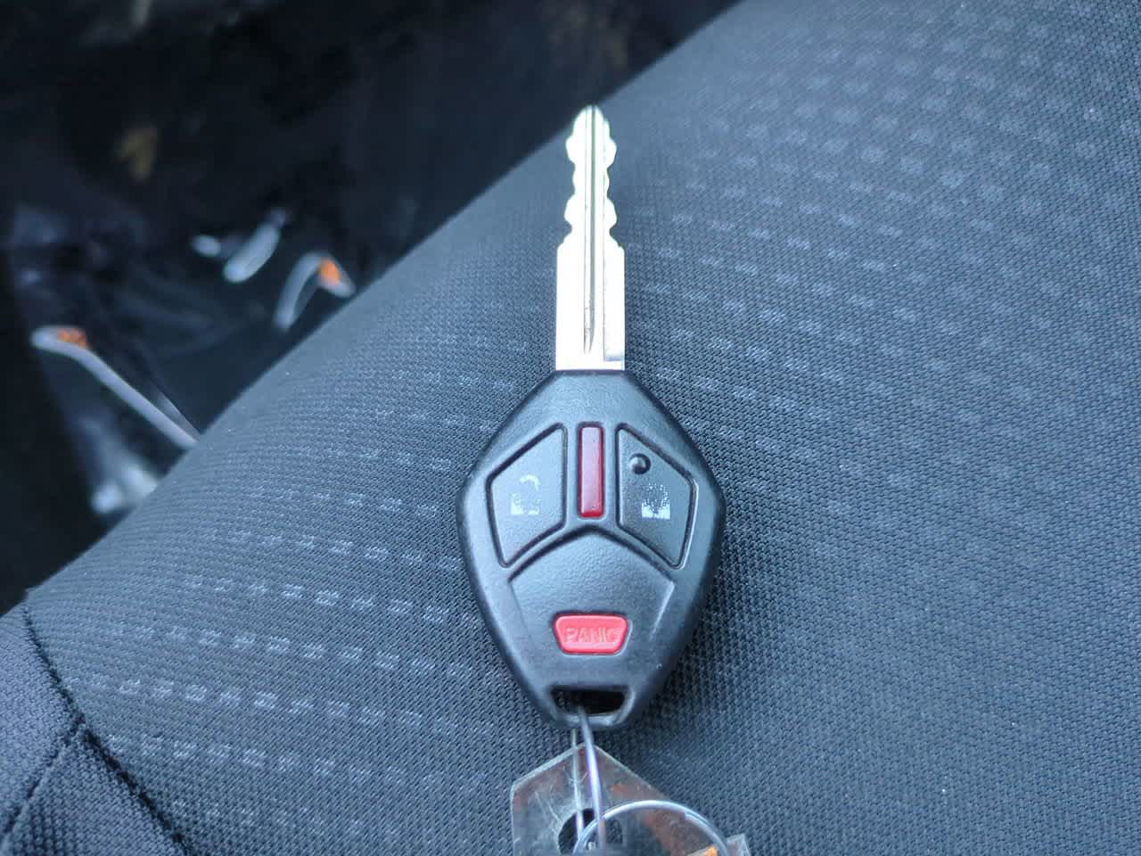 Thumbnail: 2015 Mitsubishi Outlander Sport - 24