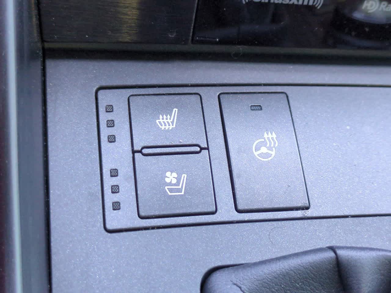 Thumbnail: 2023 Lexus IS - 23