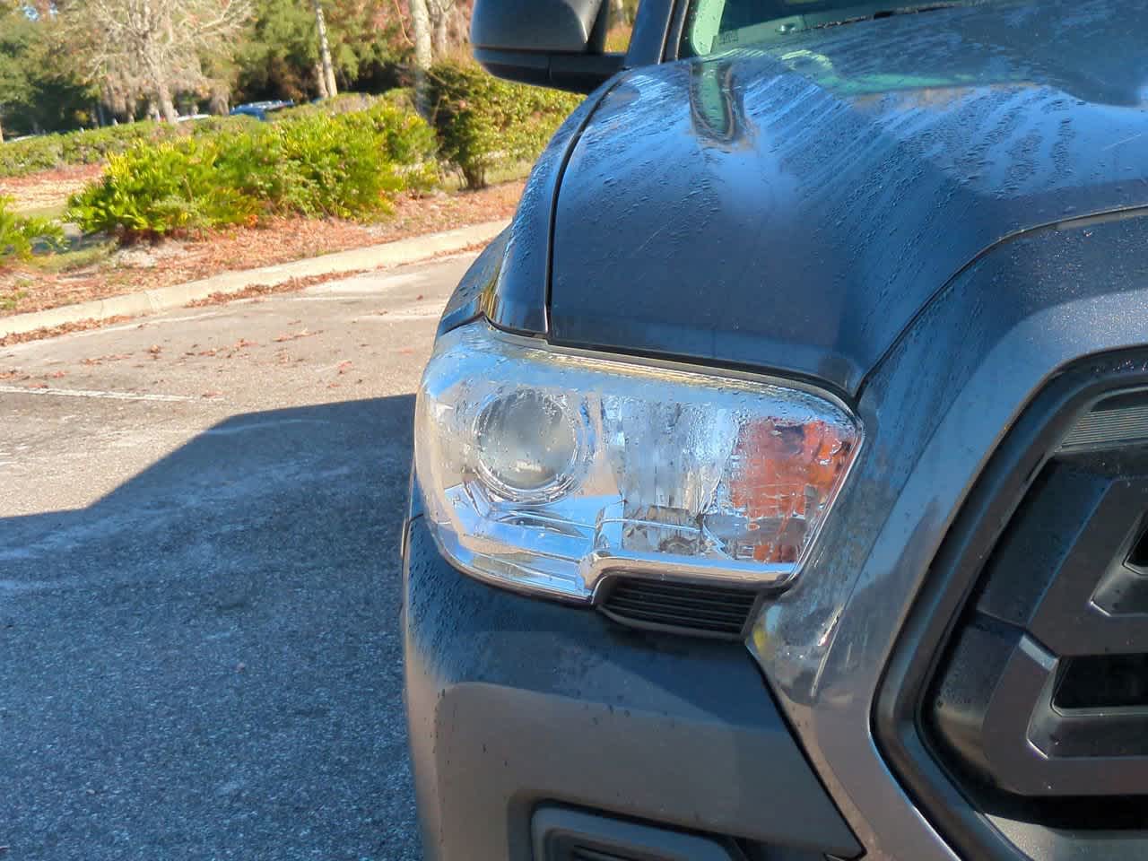 Thumbnail: 2020 Toyota Tacoma - 10