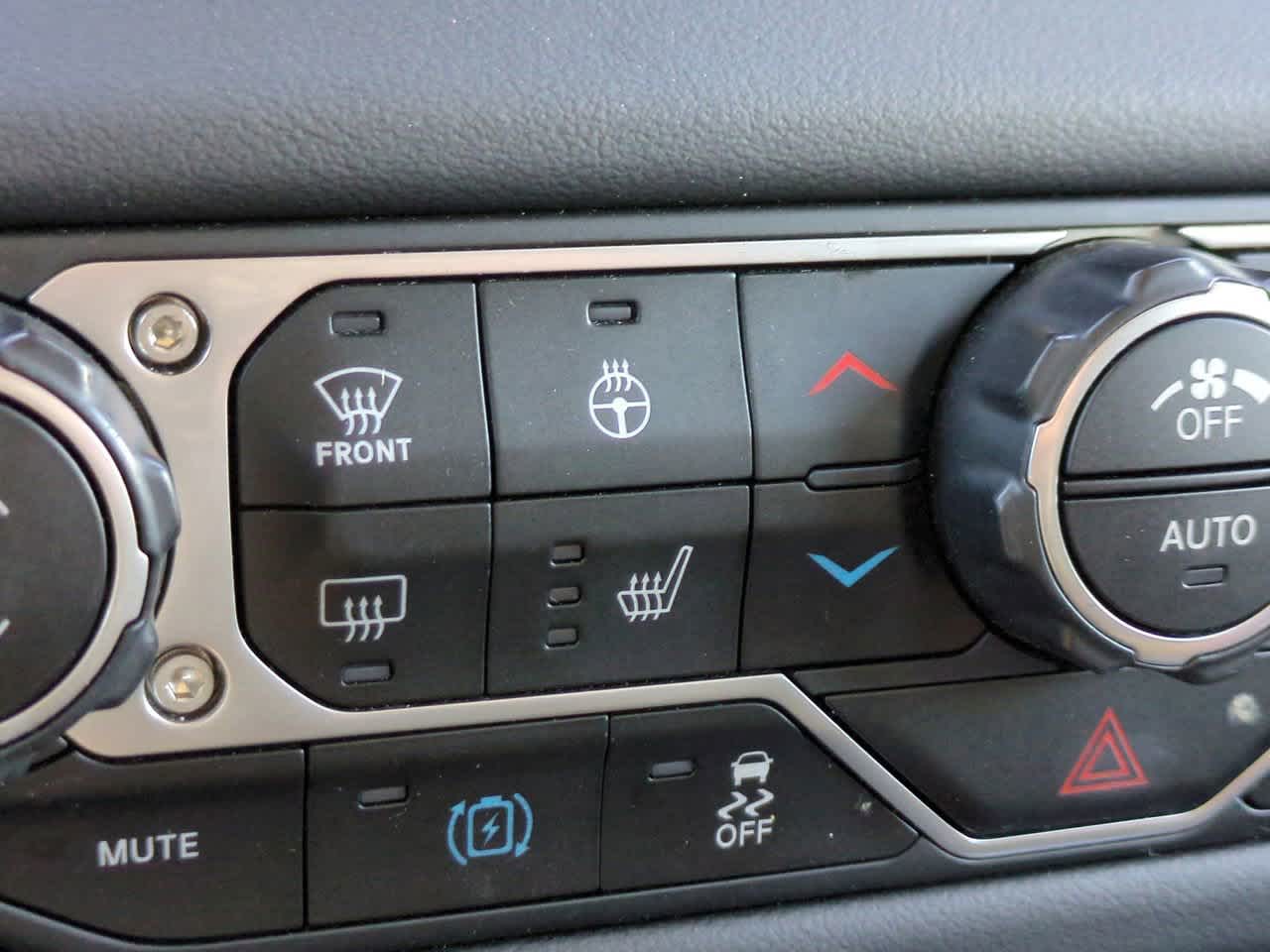 Thumbnail: 2024 Jeep Wrangler - 21