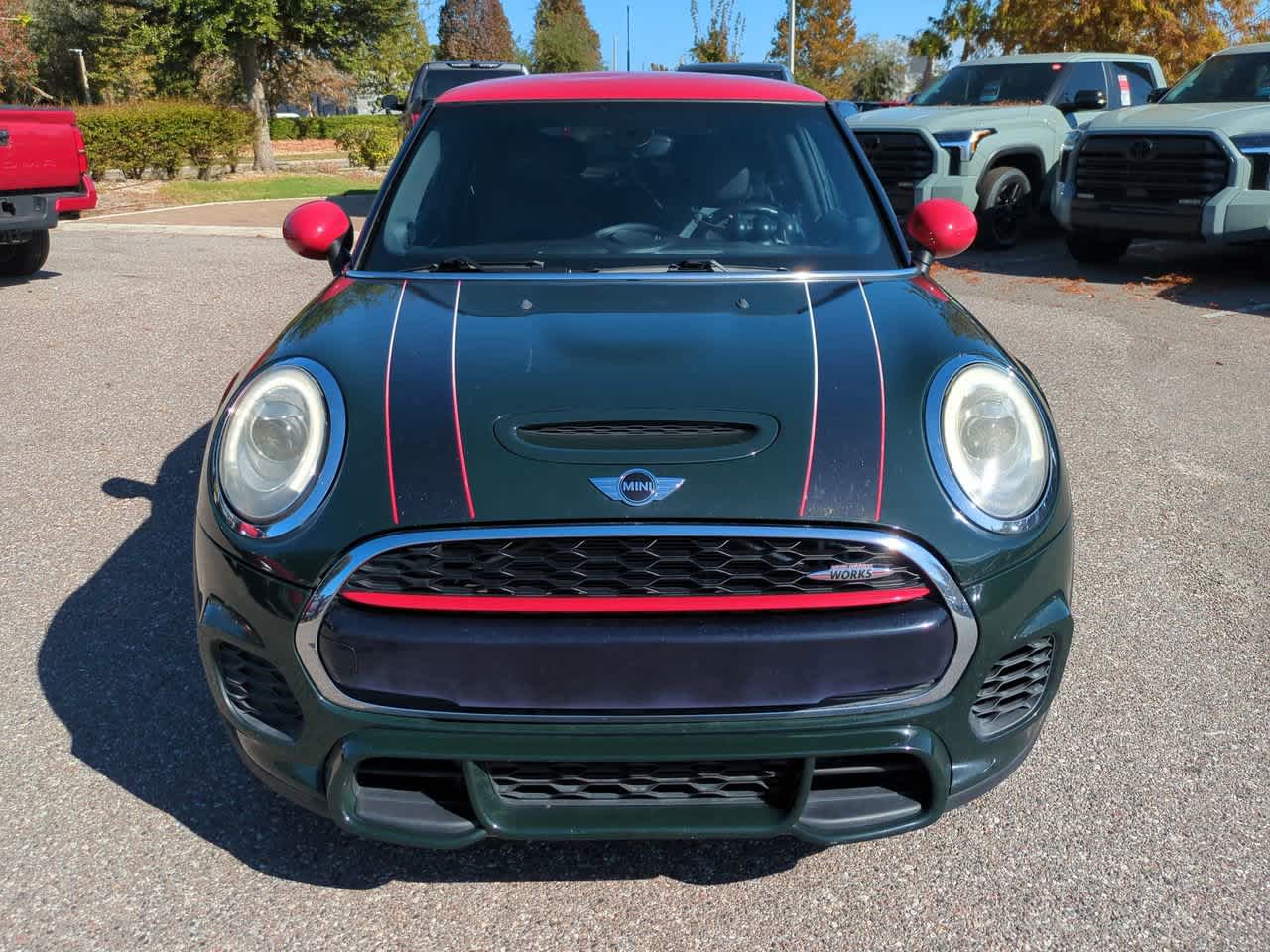 Thumbnail: 2017 MINI Cooper Hardtop - 9