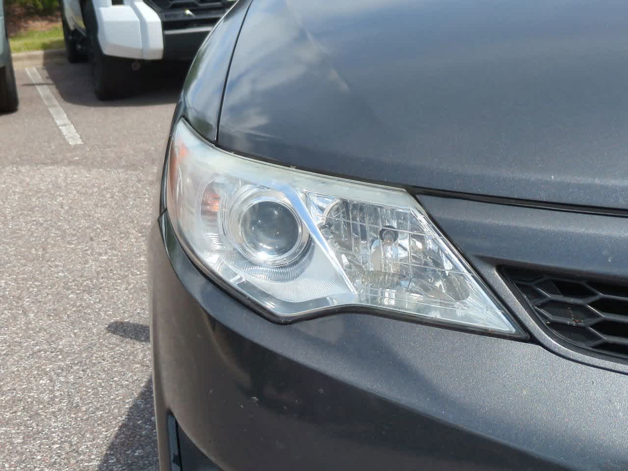 Thumbnail: 2012 Toyota Camry - 10