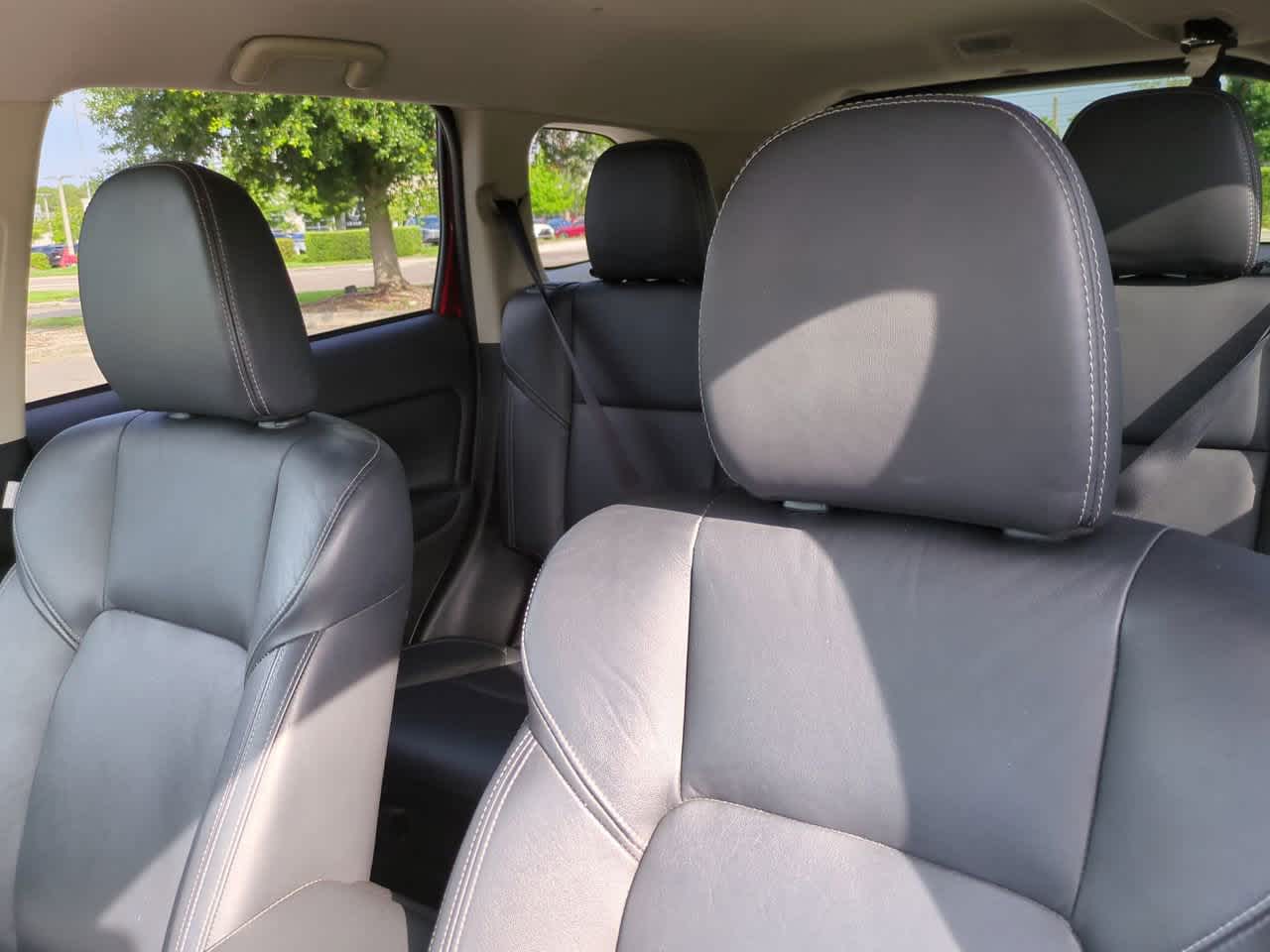 Thumbnail: 2020 Mitsubishi Outlander - 8