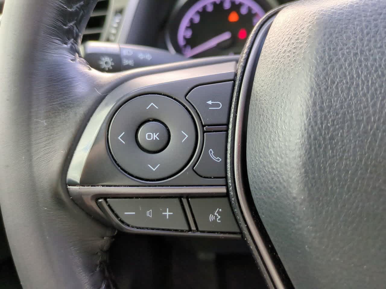 Thumbnail: 2022 Toyota Camry - 22