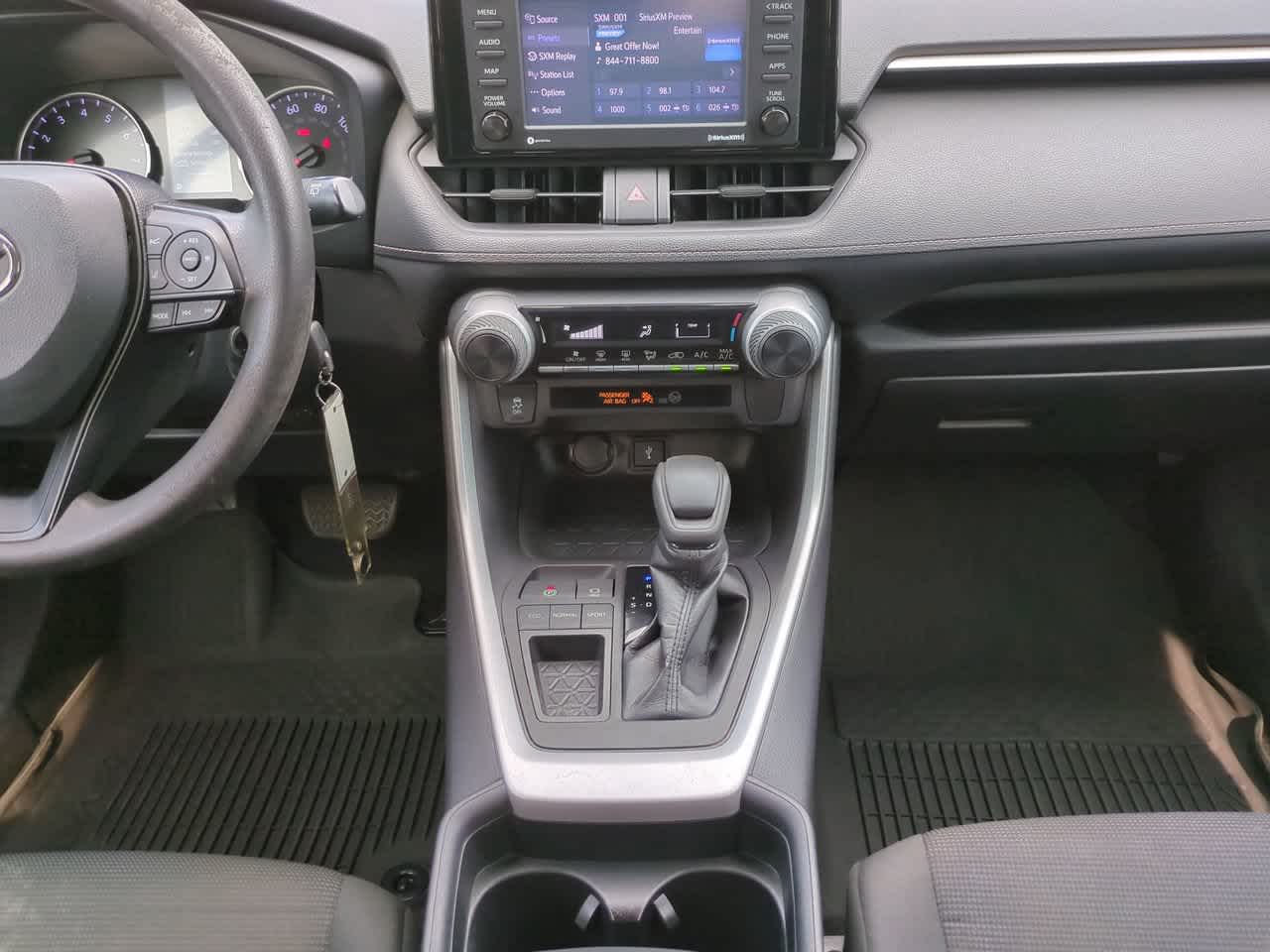 Thumbnail: 2021 Toyota RAV4 - 18