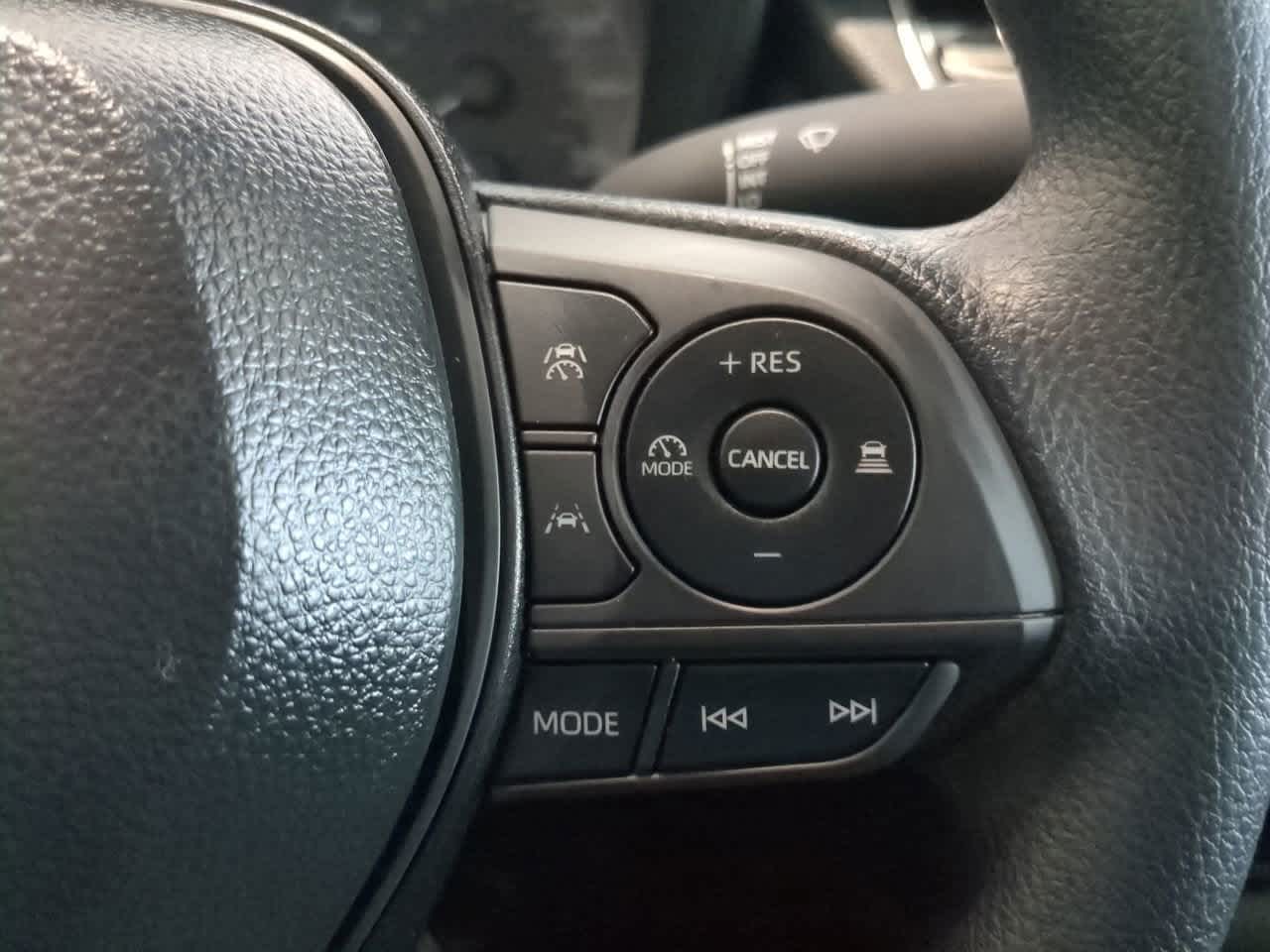 Thumbnail: 2025 Toyota Corolla - 18