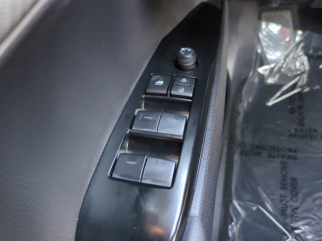 Thumbnail: 2025 Toyota Camry - 21