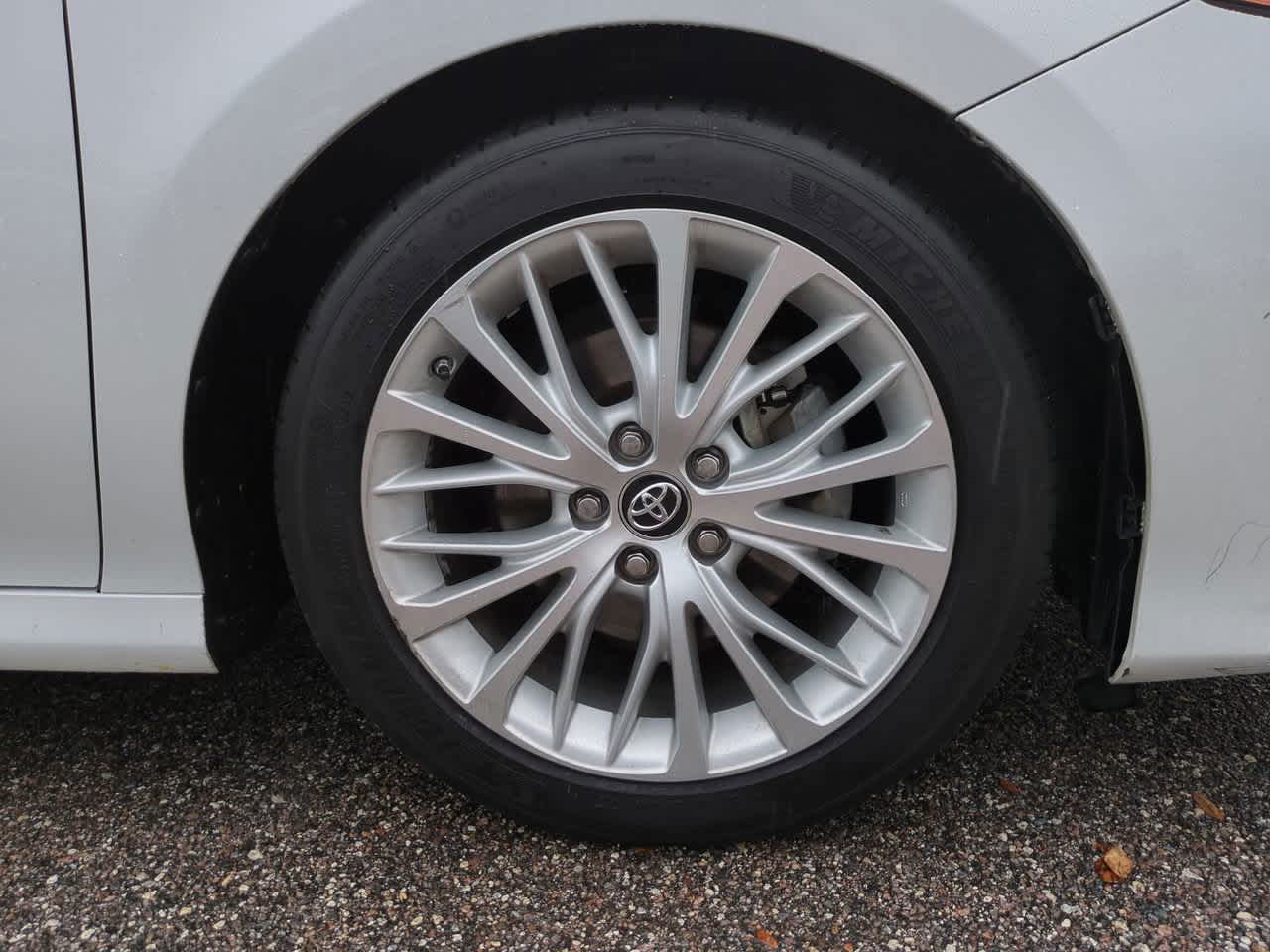 Thumbnail: 2018 Toyota Camry - 11