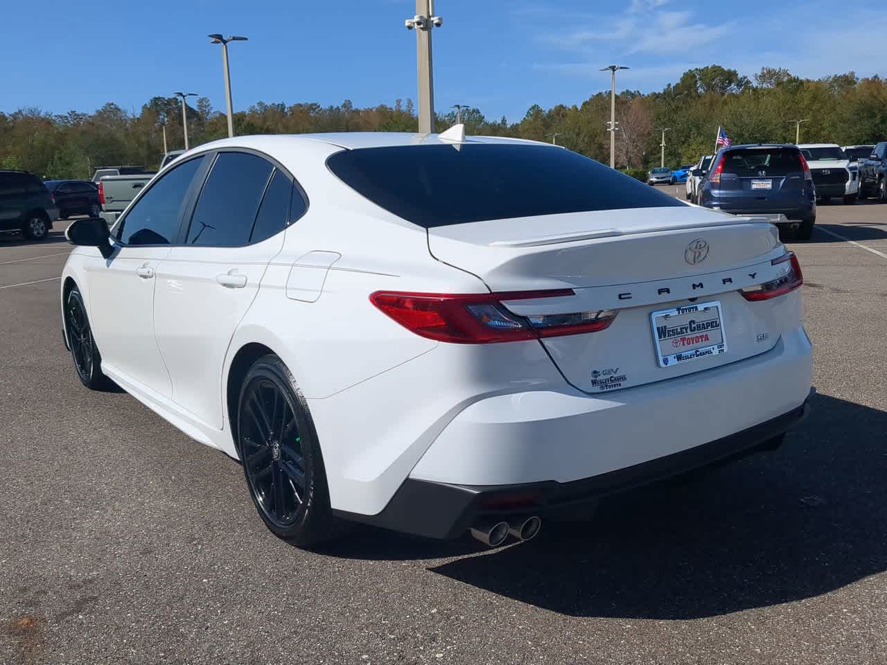 2025 Toyota Camry SE 4