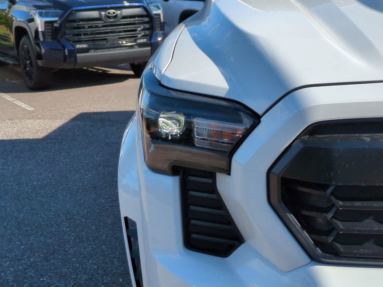 Thumbnail: 2025 Toyota Tacoma - 10