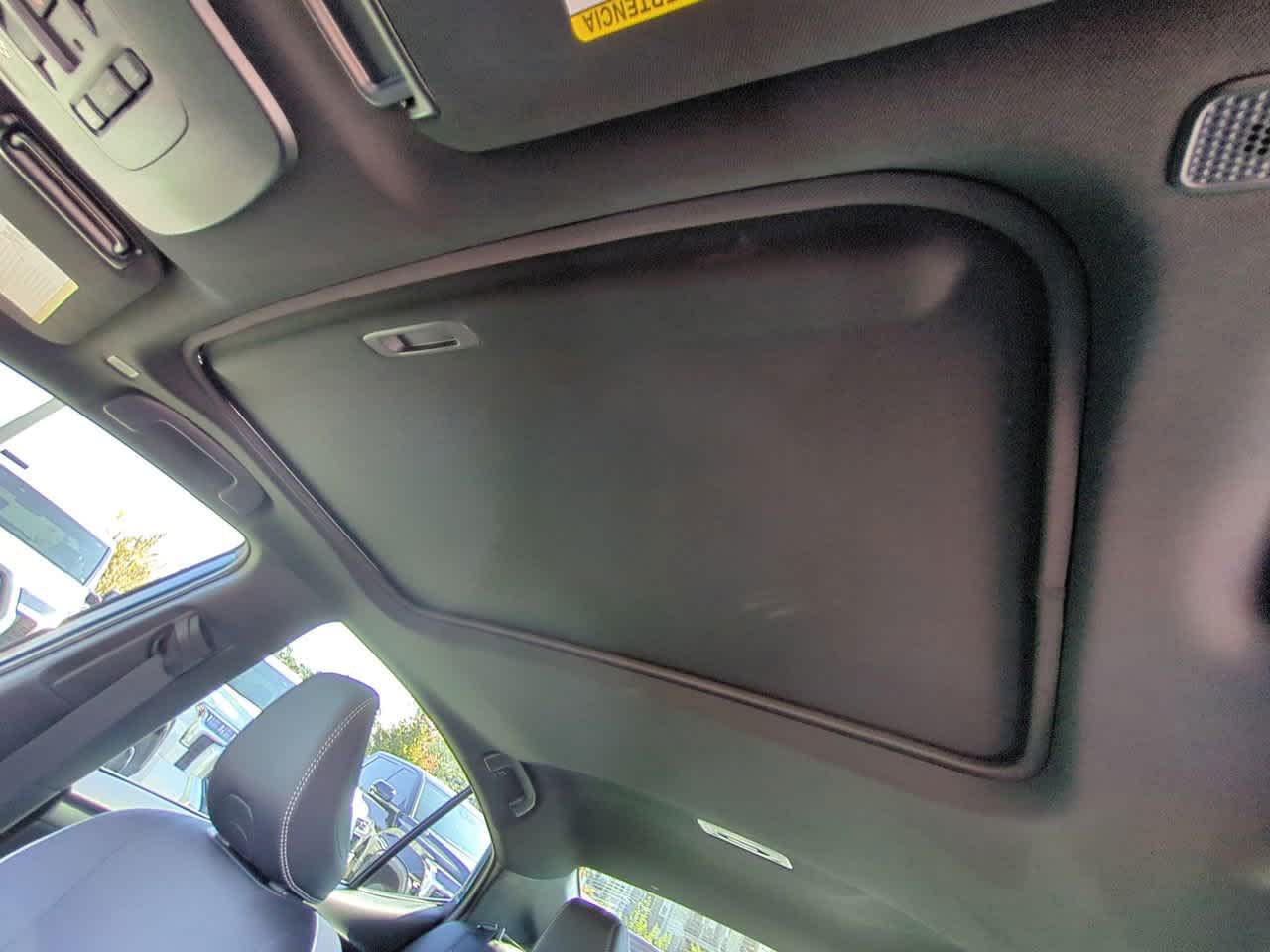 Thumbnail: 2025 Toyota Camry - 19