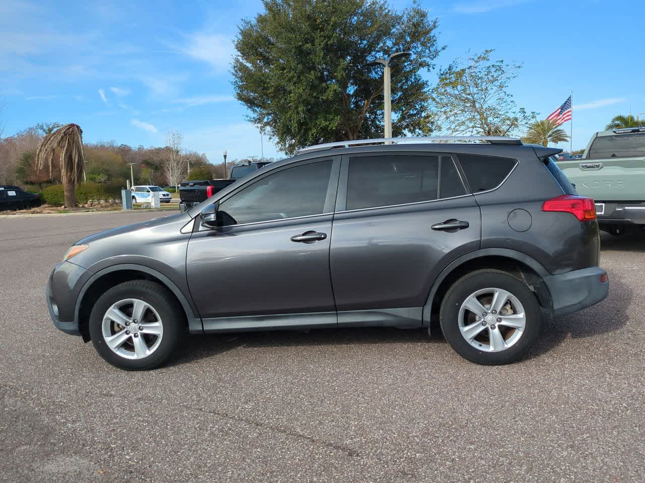 Thumbnail: 2014 Toyota RAV4 - 3