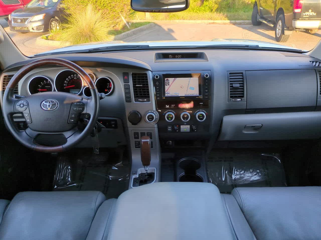 Thumbnail: 2010 Toyota Sequoia - 14