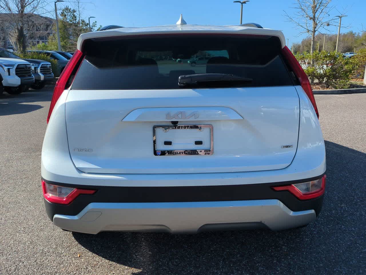 Thumbnail: 2023 Kia Niro - 5