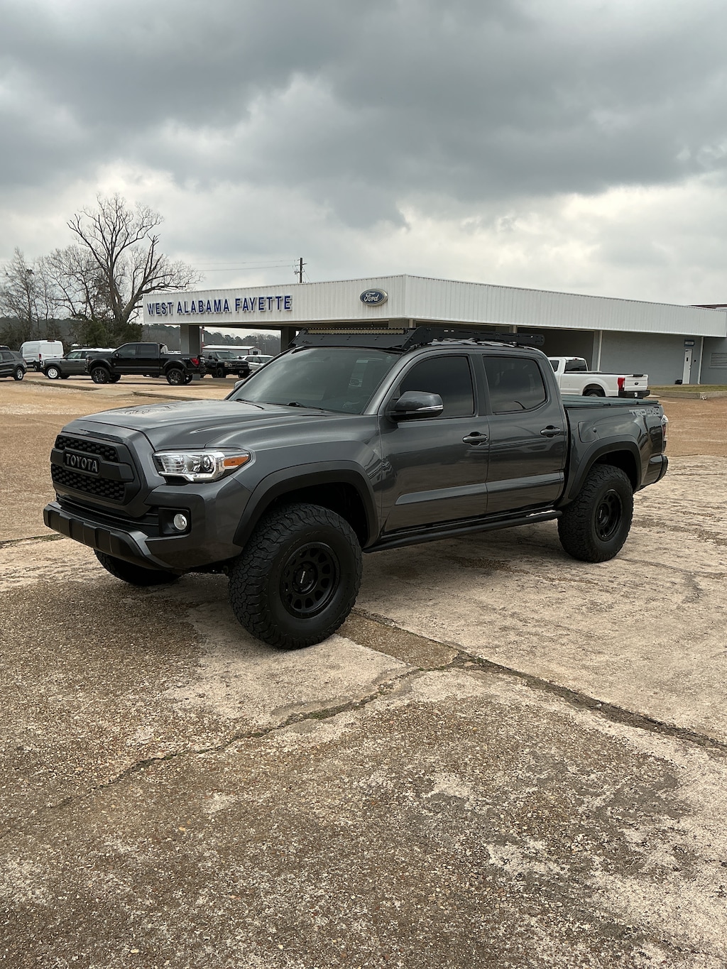 Used 2017 Toyota Tacoma TRD Off Road Crew Cab Short Bed Truck