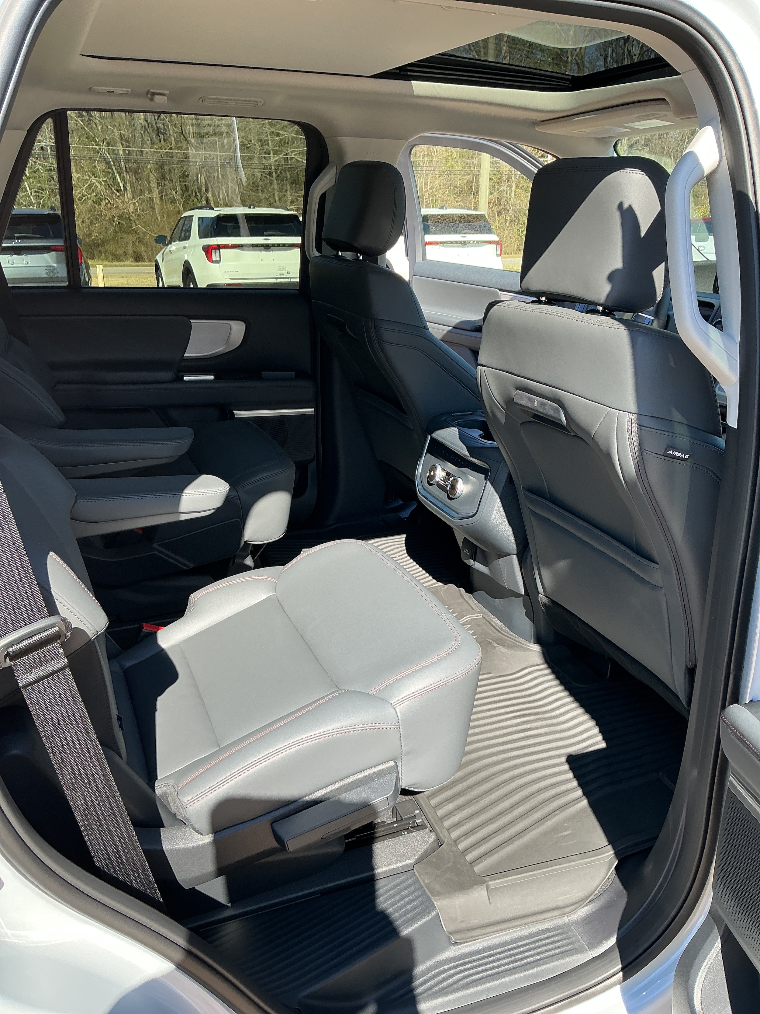 2025 Ford Expedition Active - Photo 12